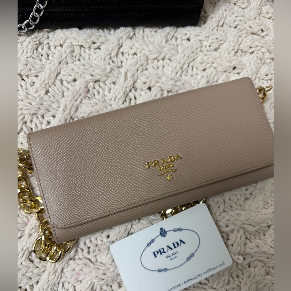 ❌SOLD Prada wallet with unbranded chain